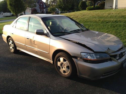 2002 Honda Accord EX Sedan 4-Door 3.0L, image 2