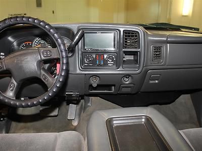 LS Box Bed Dually Grill Guard Nerf Bars Pioneer Screen MP3 Hitch Power Seat, image 17