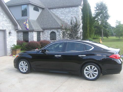 2011 infiniti m37 malbec black with gray trim/infiniti logo and java leather