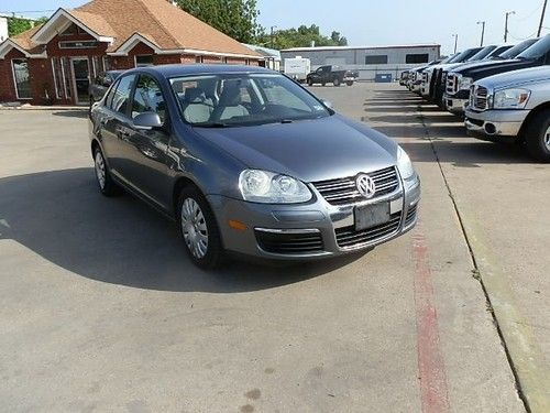 2009 volkswagen jetta 2.5l 5 speed manual we finance