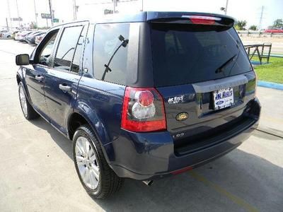 NO RESERVE 2010 LAND ROVER LR2 AWD HSE 1-OWNER REAR ENTERTAINMENT, image 4