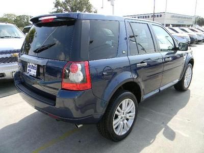 NO RESERVE 2010 LAND ROVER LR2 AWD HSE 1-OWNER REAR ENTERTAINMENT, image 5