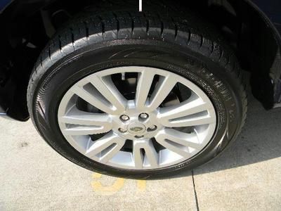 NO RESERVE 2010 LAND ROVER LR2 AWD HSE 1-OWNER REAR ENTERTAINMENT, image 11