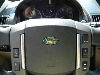 NO RESERVE 2010 LAND ROVER LR2 AWD HSE 1-OWNER REAR ENTERTAINMENT, image 28