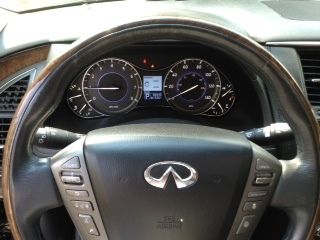 Beautiful 2011 infiniti qx56 , black on black, 22' wheels, every option