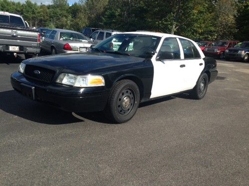 2006 ford crown victoria police interceptor sedan 4-door 4.6l