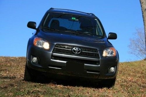 2010 toyota rav4 sport sport utility 4-door 2.5l