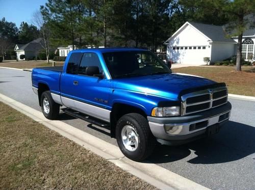 1999 dodge ram 1500 laramie extended cab pickup 4-door 5.9l v8