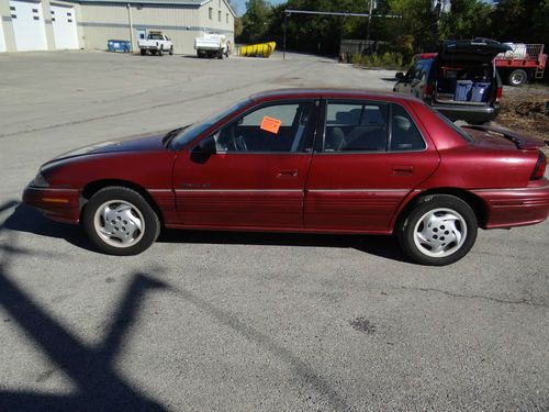 1995 pontiac grand am se sedan 4-door 2.3l