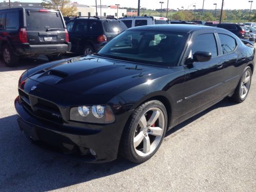 Srt 8, 6.1l hemi v8, sunroof, k&amp;n cold air intake, performance sedan