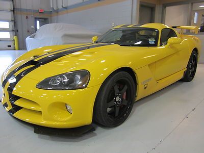 2009 dodge viper factory aero coupe 2 door low miles!!!!