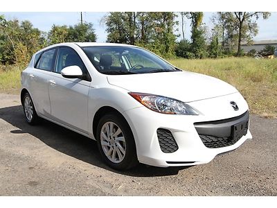 2012 mazda 3 hatchback 7k miles!!! 6 speed auto no reserve!!!