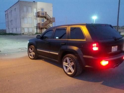 2006 jeep grand cherokee srt8 sport utility 4-door 6.1l