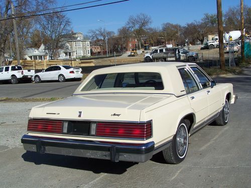 This 83 MERCURY GRAND MARQUIS owned by elderly lady-always garaged-EXTRA SHARP!!, US $2,500.00, image 3