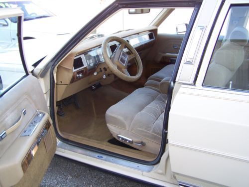 This 83 MERCURY GRAND MARQUIS owned by elderly lady-always garaged-EXTRA SHARP!!, US $2,500.00, image 8