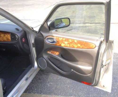 1999 Jaguar XJR Sedan 4-Door 4.0L (Pick Up Only 48837 MI), image 4