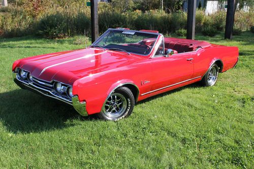 1967 oldsmobile cutlass convertible - only 60,000 miles - mint condition!!