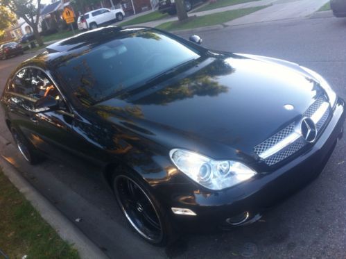 2006 mercedes-benz cls500 base sedan 4-door 5.0l (low miles)