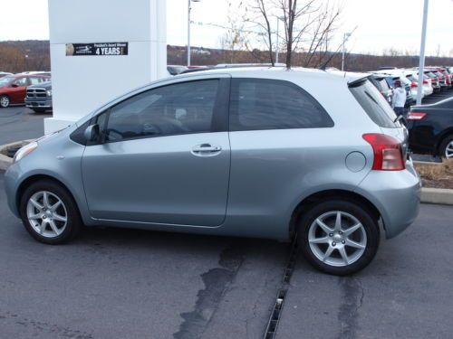 2007 hatchback 3 door automatic 4cyl 1.5l yaris fwd  toyota