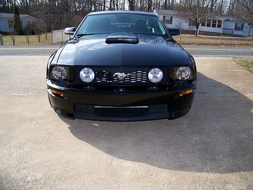 2008 ford mustang gt coupe 2-door 4.6l