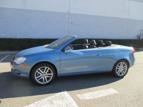 Glass pano hard top retractable convertible leather low miles