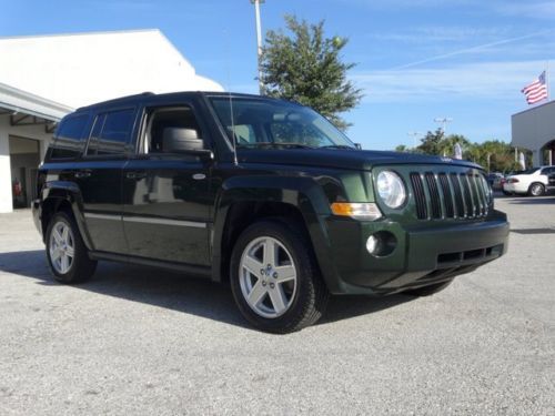 ONE OWNER LOCAL TRADE IN LOW MILES ALLOY WHEELS PWR WINDOWS LOCKS CD MP3 AUDIO, image 12