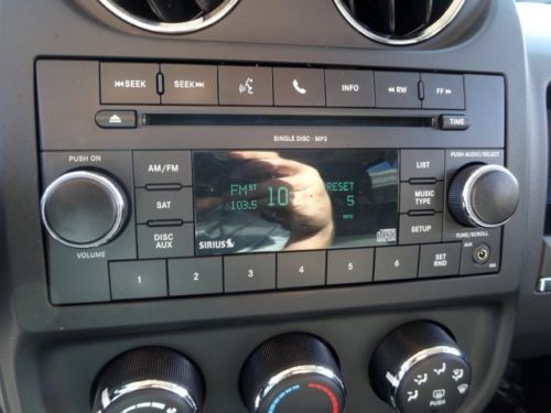 ONE OWNER LOCAL TRADE IN LOW MILES ALLOY WHEELS PWR WINDOWS LOCKS CD MP3 AUDIO, image 16