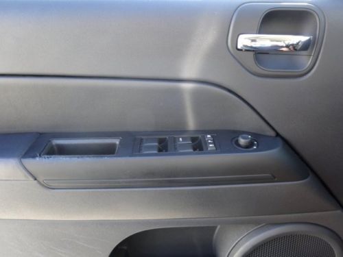 ONE OWNER LOCAL TRADE IN LOW MILES ALLOY WHEELS PWR WINDOWS LOCKS CD MP3 AUDIO, image 18