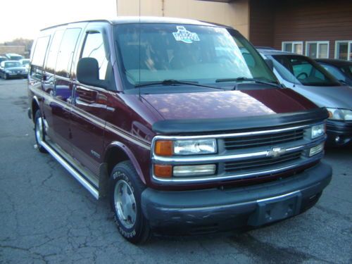 2002 chevrolet express 1500 ls extended passenger van 3-door 5.7l one owner 117k