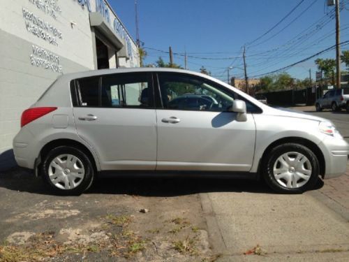 1.8 S Hatchb Hatchback, US $8,990.00, image 4