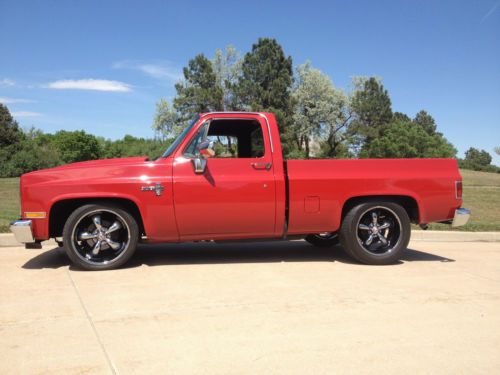 1986 chevrolet 1/2 ton 454 with a/c, complete restoration