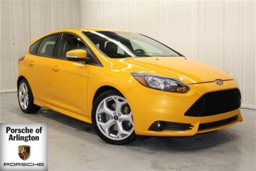 Focus st yellow recaro seats 6 speed hatchback clean low miles microsoft sync