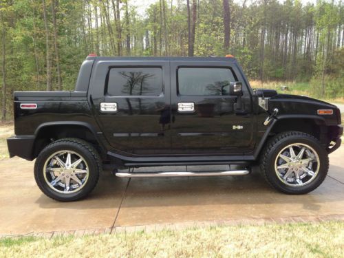 2006 hummer h2 sut   black on black with 22&#034; dubs lots of chrome