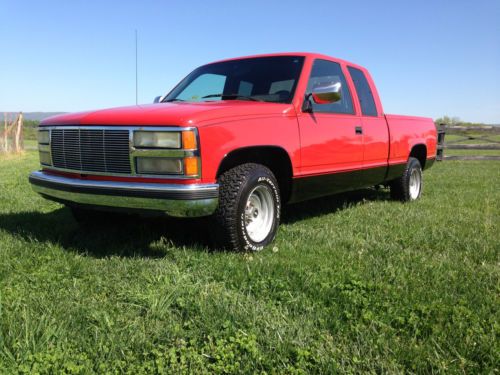 1992 Chevrolet extended cab 1500 Silverado V8 pickup fully restored, image 2