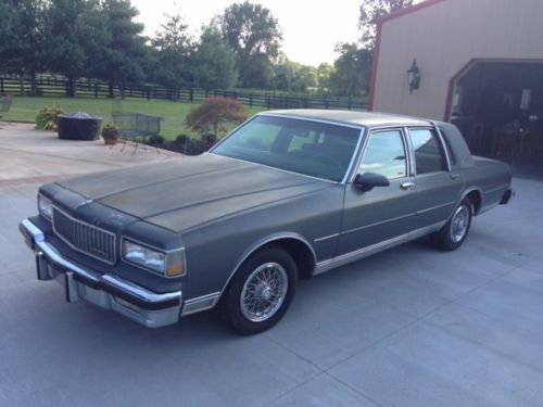 1987 chevrolet caprice classic sedan 4-door 4.3l