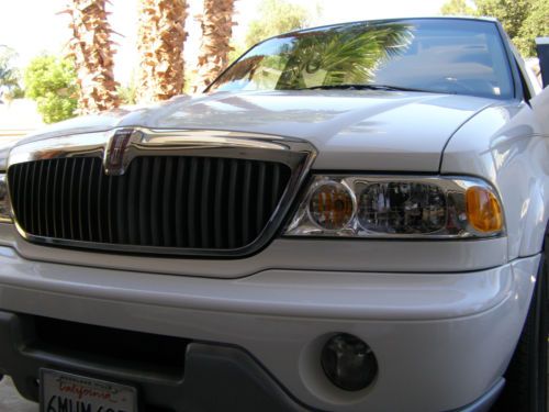 2000 lincoln navigator base sport utility 4-door 5.4l 300hp