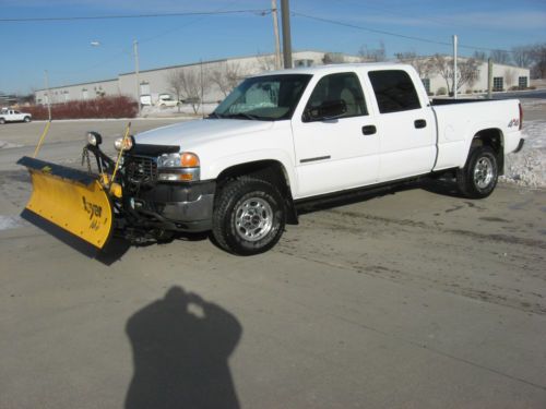 2001 gmc 3/4 ton pickup crew cab 4wd snowplow 4 door a.c. loaded 2nd owner