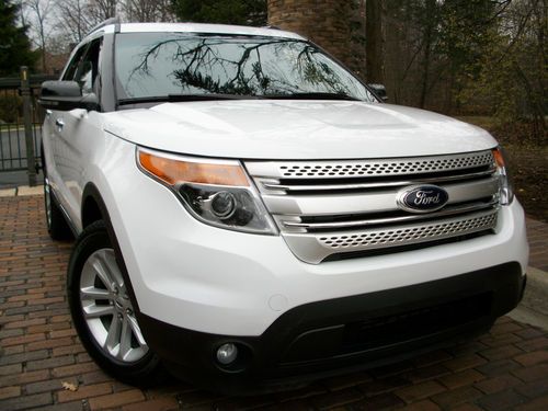 2013 explorer xlt. no reserve.leather/navi/4x4/sync/dvd/heated/camera/3rd row