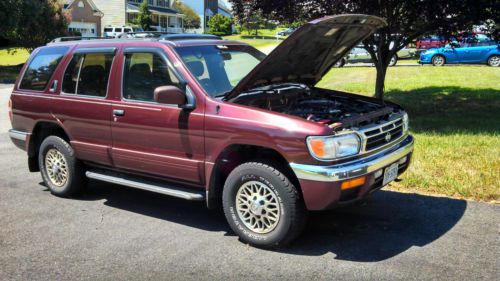 1996 nissan pathfinder le sport utility 4-door 3.3l