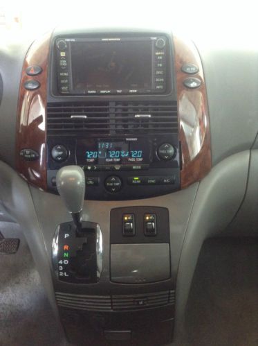 2005 Toyota Sienna XLE Mini Passenger Van 5-Door 3.3L, image 15