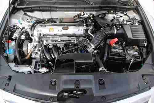 2012 Honda Accord Sedan Damaged Salvage RUNS! Good Airbags Low Miles Economical!, US $9,900.00, image 8