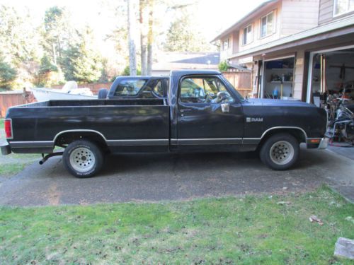 Dodge d150 2wd 5speed v6 standard cab longbed