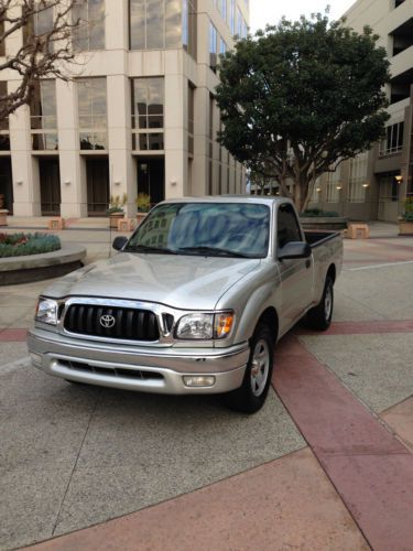 2001 toyota tacoma dlx standard cab pickup 2-door 2.4l