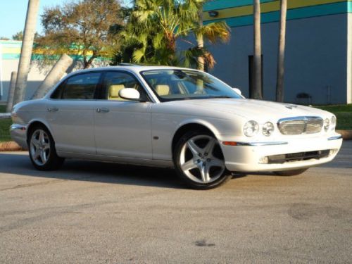 Xj8 long wheel base 19&#034; sport wheels white over tan leather seats sunroof