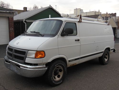 2003 dodge ram b1500 cargo van 3.9 v6 needs some work minor tlc only 25k!!