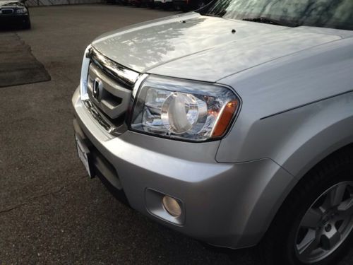 Carfax One-Owner Stability Control Mp3 Decoder Satellite Radio Climate Control, image 22