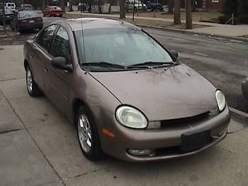 2000 gold dodge neon, only 88000 miles, es sedan 4-door