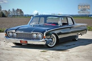 1960 galaxie y-block, tri power, 5 speed trans, super nice interior, runs well!