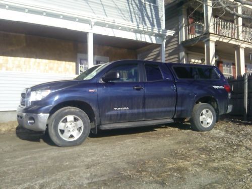 Toyota tundra 4x4 dbl cab 5.7l sr5