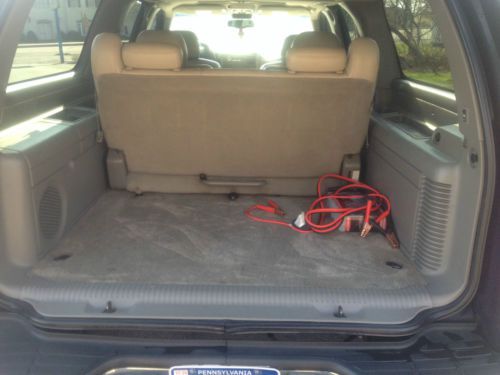 2001 GMC Yukon XL 1500 SLT Sport Utility 4-Door 5.3L, image 2